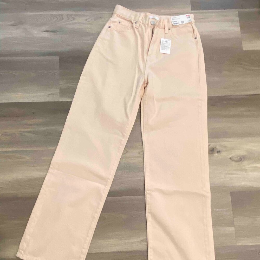 NWT - Uniqlo - Wide Straight Jeans - Pastel Peach - Size 22 inches